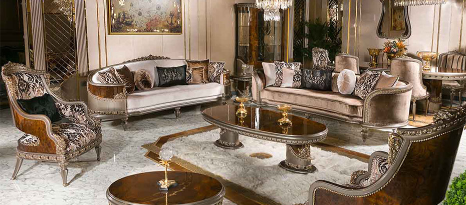 How to Design a Luxurious Living Room with Classic Furniture 3